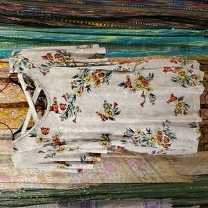 Butterfly sleeve top